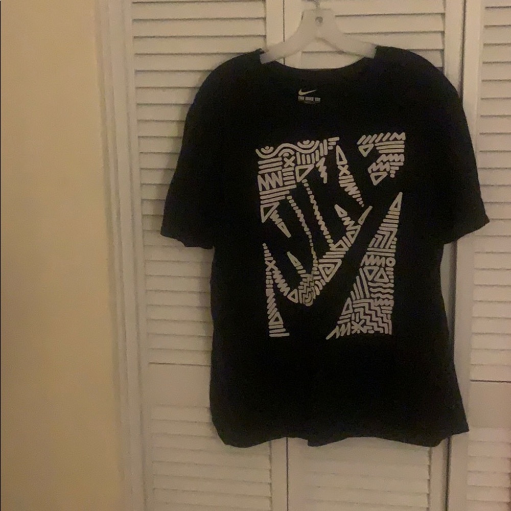 Men’s XL TSHIRTS .. 2 for $10